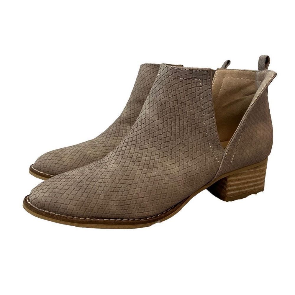 Arider Girl Textured Jena Bootie Size 7